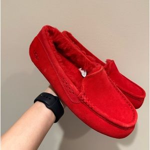 Ugg shoes women size 7